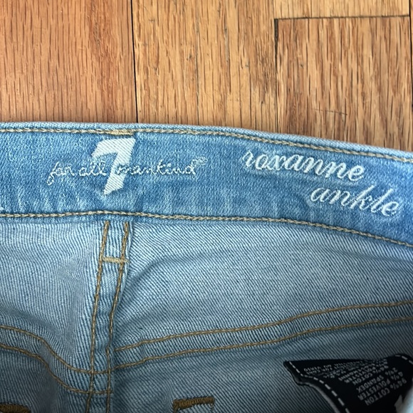 7 for all Mankind Roxanne Ankle tapered frayed hem light wash size 24 - Picture 3 of 7